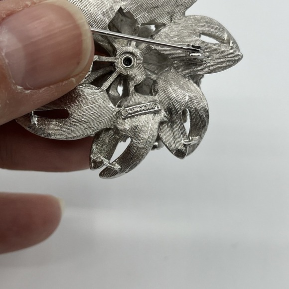 Vtg Signed Corocraft Enamel Chrysanthemum spider mum Silver flower brooch 2" - Picture 5 of 9